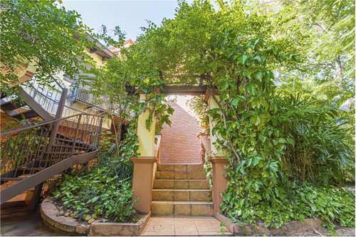 Vendo esta residencia ubicada en Asuncion,Ycua Sati zona Aviadores del chaco - Photo 9