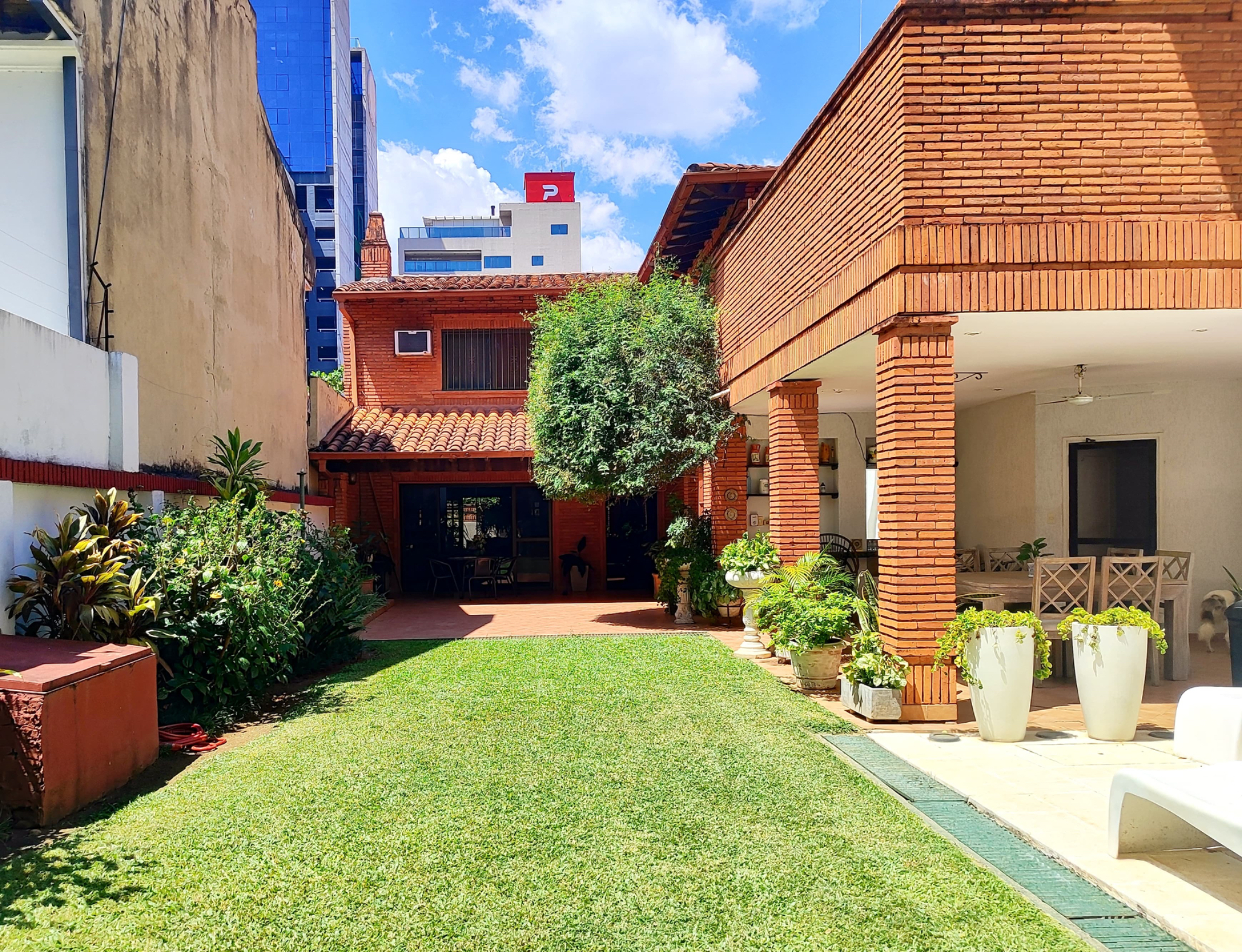 Vendo hermosa casa a metros del shopping del Sol Asunción - Photo 16