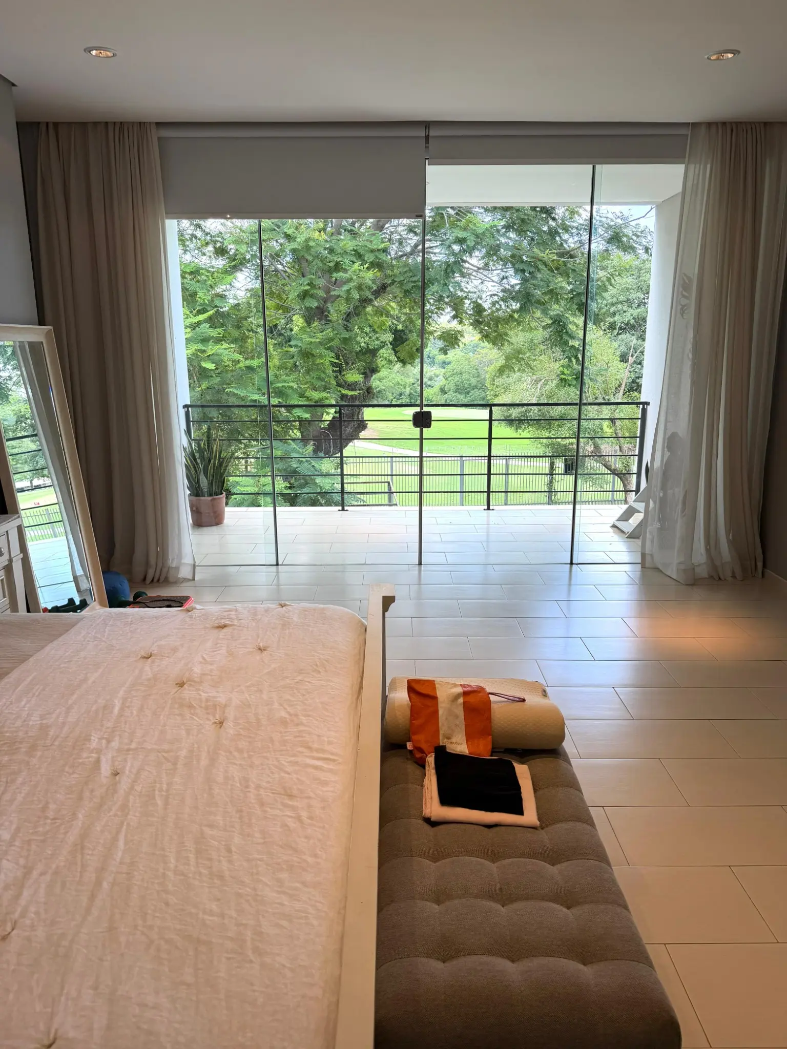 EXCLUSIVA RESIDENCIA EN VENTA ZONA YACHT Y GOLF CLUB PARAGUAYO - Photo 17