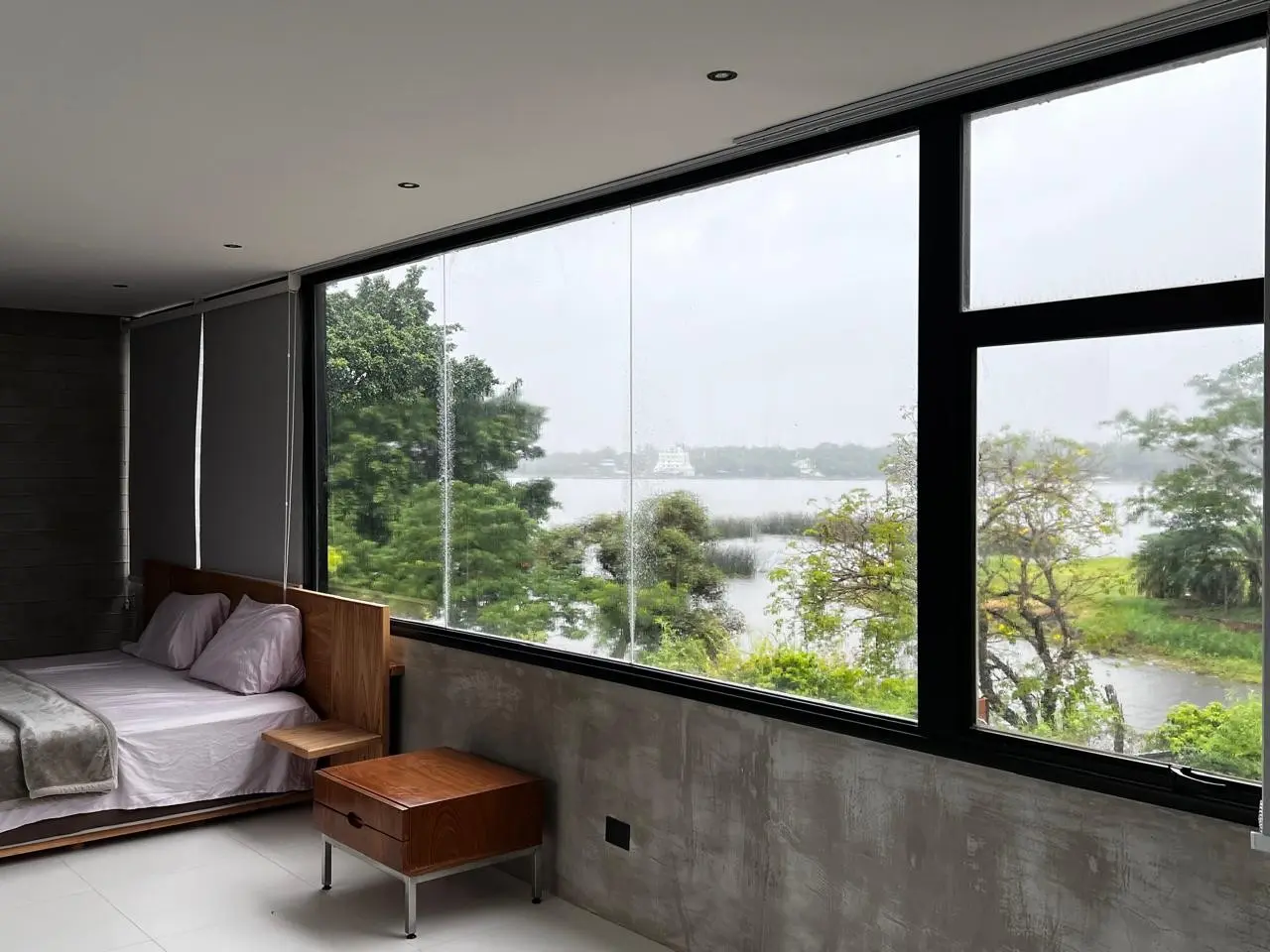 *Residencia Estilo contemporaneo sobre Lago Ypacari en San Bernardino – Cantegrill Country Club. - Photo 11