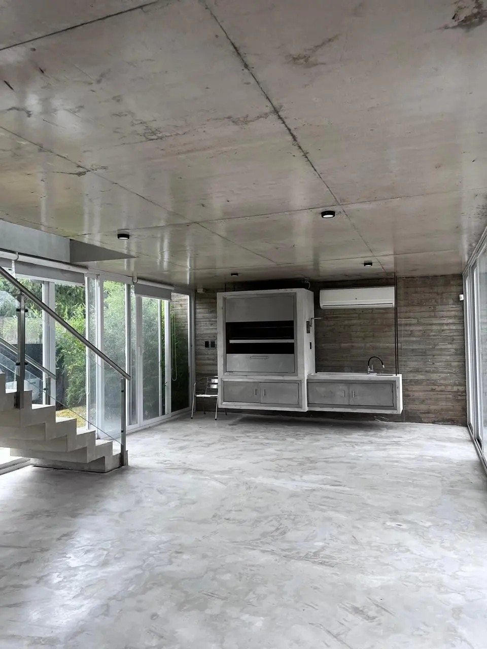 *Residencia Estilo contemporaneo sobre Lago Ypacari en San Bernardino – Cantegrill Country Club. - Photo 17