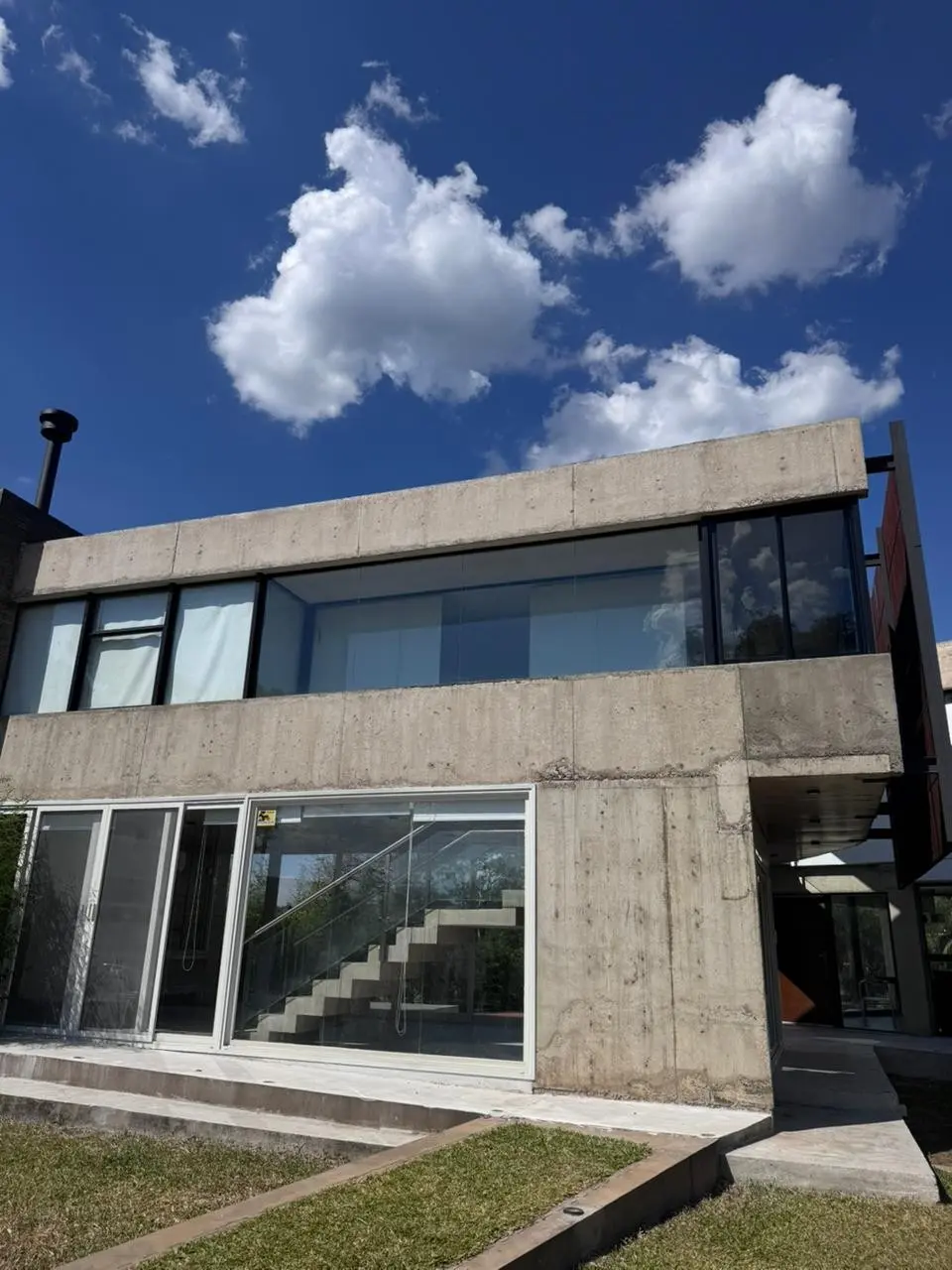 *Residencia Estilo contemporaneo sobre Lago Ypacari en San Bernardino – Cantegrill Country Club. - Photo 19