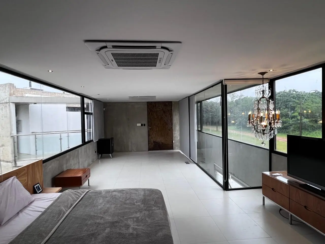 *Residencia Estilo contemporaneo sobre Lago Ypacari en San Bernardino – Cantegrill Country Club. - Photo 20