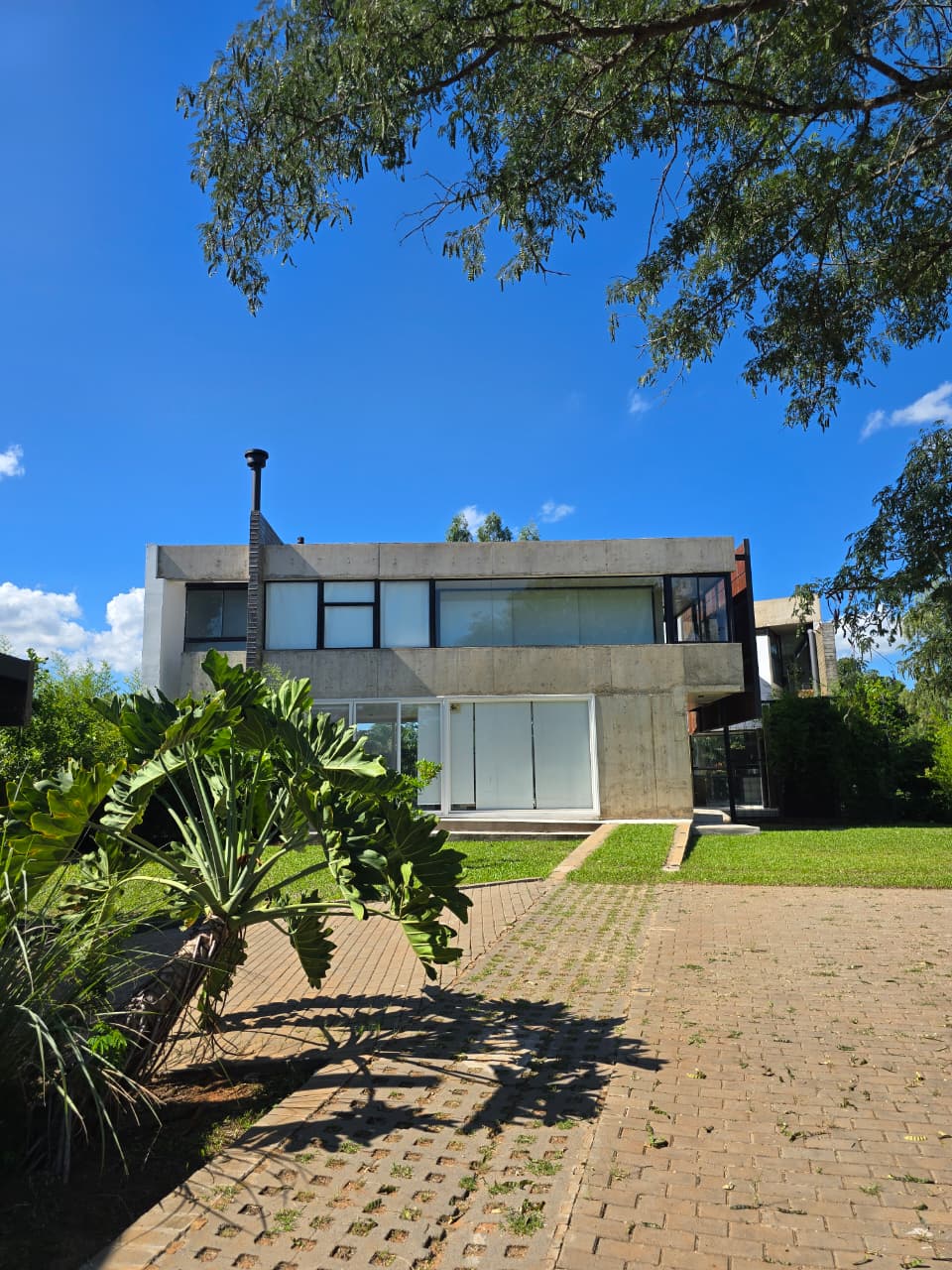 En Venta Residencia Estilo Contemporaneo Sobre Lago Ypacaraí - Photo 2