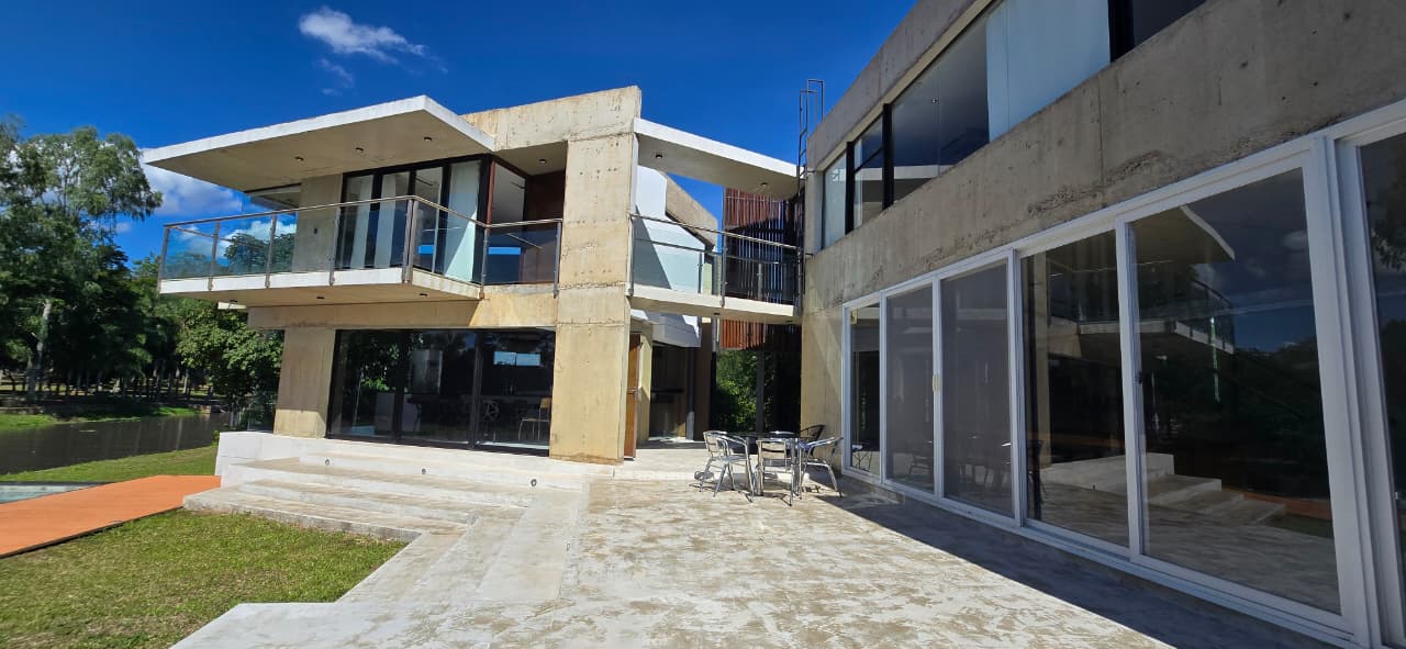 En Venta Residencia Estilo Contemporaneo Sobre Lago Ypacaraí - Photo 11