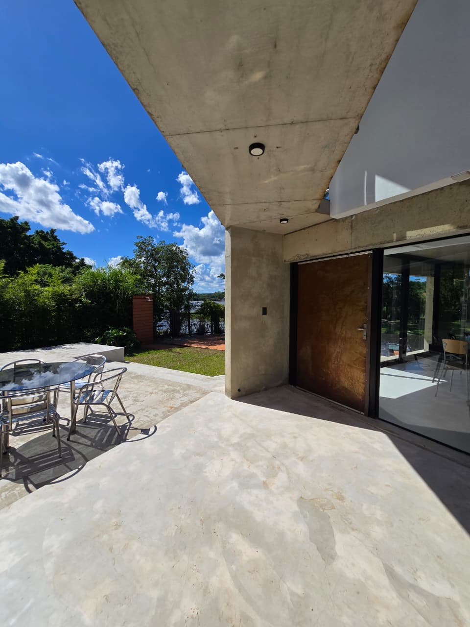 En Venta Residencia Estilo Contemporaneo Sobre Lago Ypacaraí - Photo 9