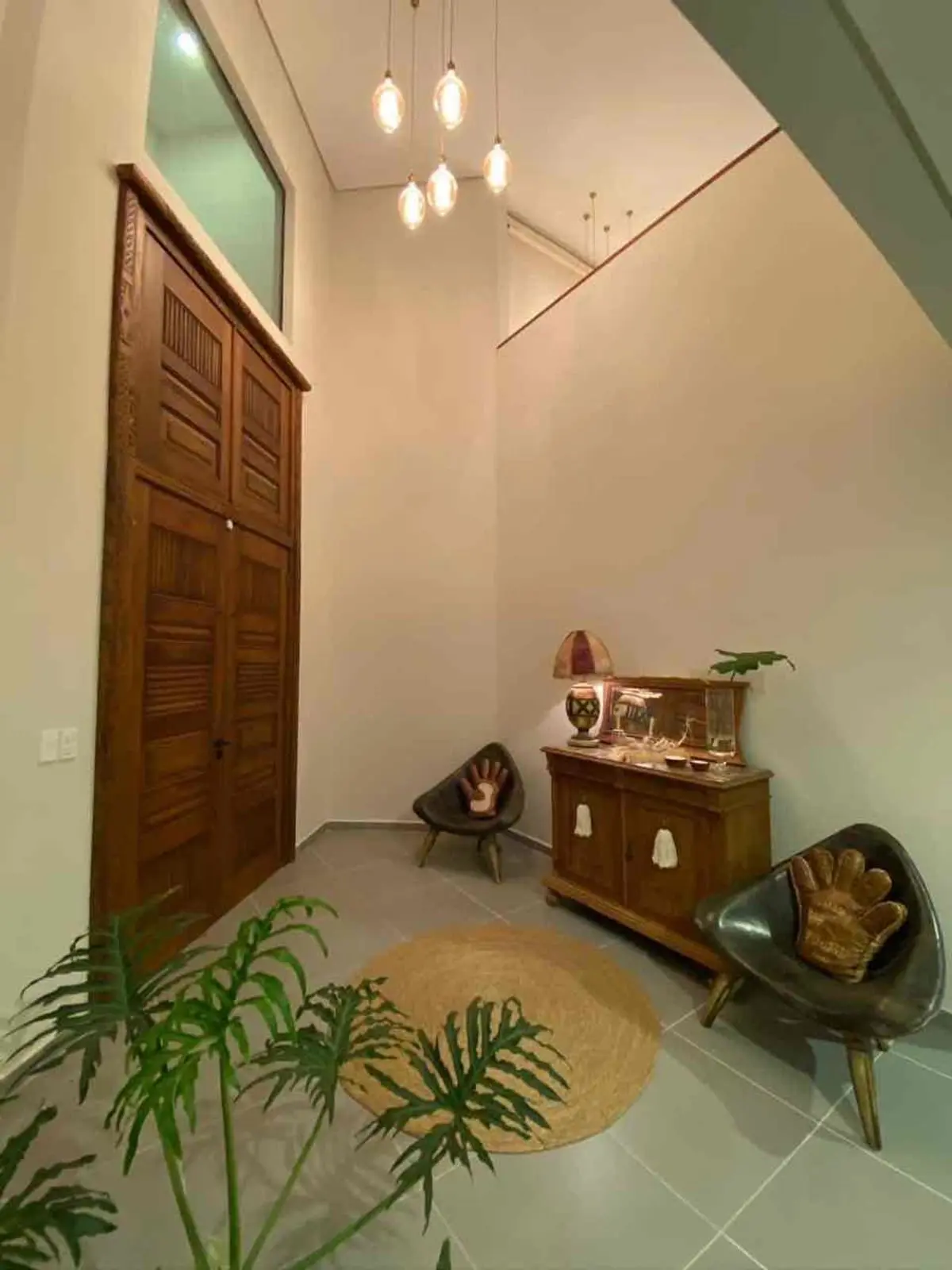En alquiler y venta amplia casa en el centro de San Bernardino - Photo 11