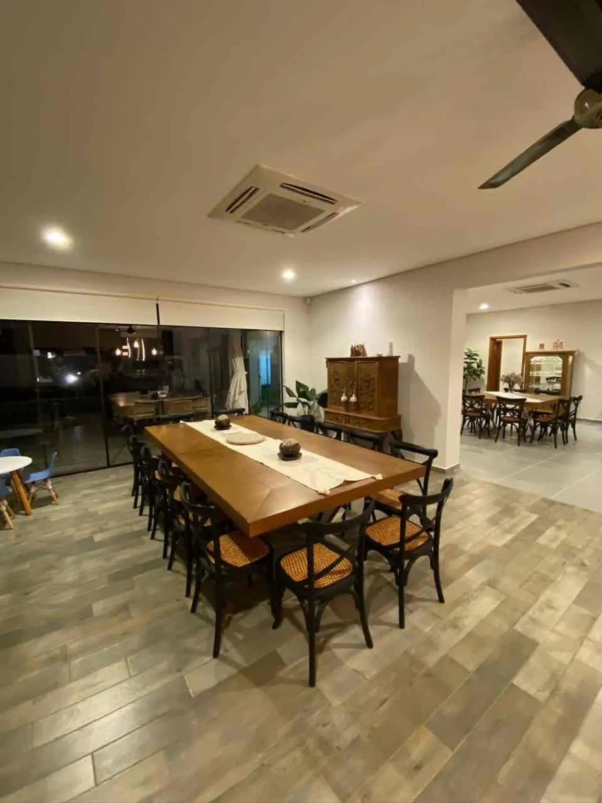 En alquiler y venta amplia casa en el centro de San Bernardino - Photo 12