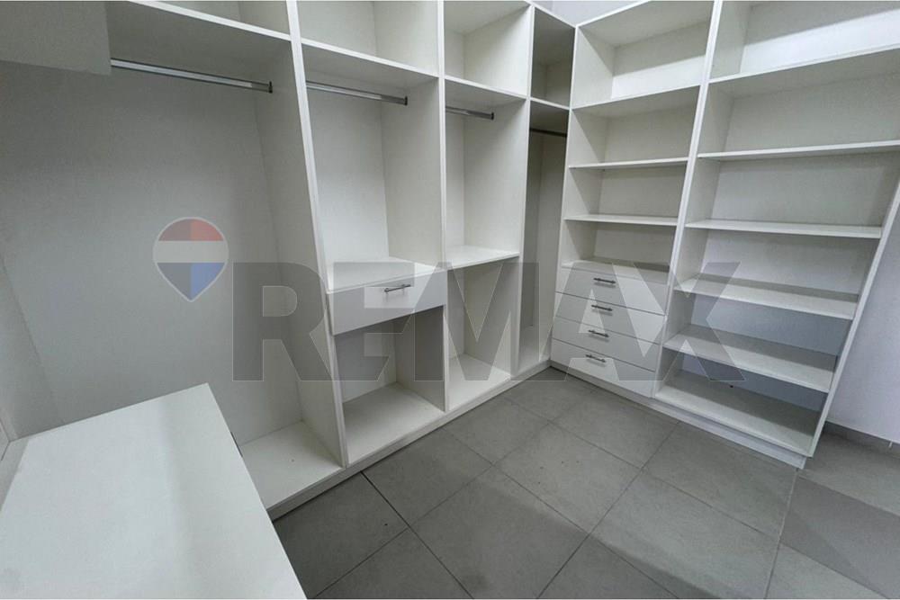 Casa de 3 Dorm. en Planta Baja con Piscina - Luque - Zona Rakiura / Finca 26 - Photo 2
