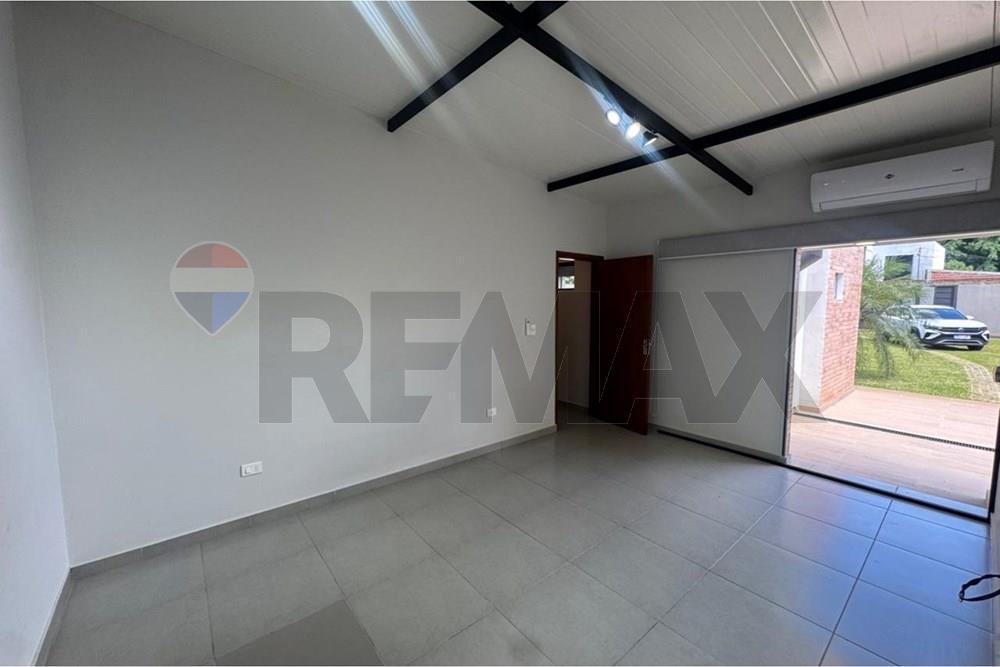 Casa de 3 Dorm. en Planta Baja con Piscina - Luque - Zona Rakiura / Finca 26 - Photo 6