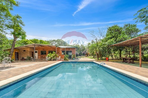 Casa de verano - Venta - San Bernardino, Cordillera, Paraguay