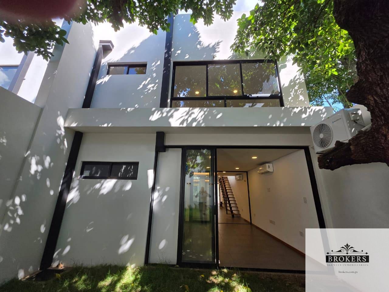 Vendo Hermoso Duplex a Estrenar De 3 Dormitorios Zona Plaza Madero - Photo 2