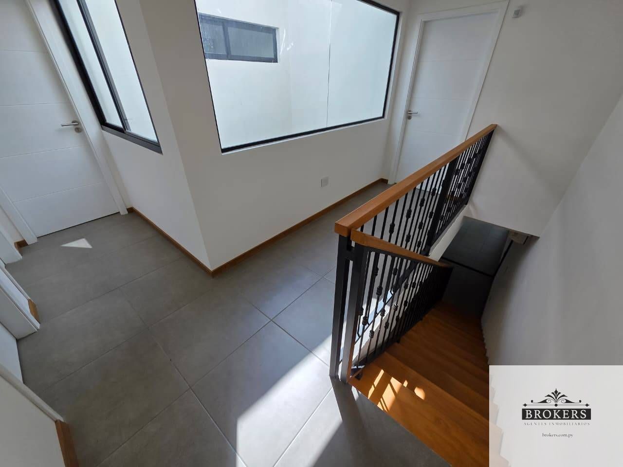 Vendo Duplex a Estrenar De 3 Dormitorios Con Piscina Zona Plaza Madero - Photo 15