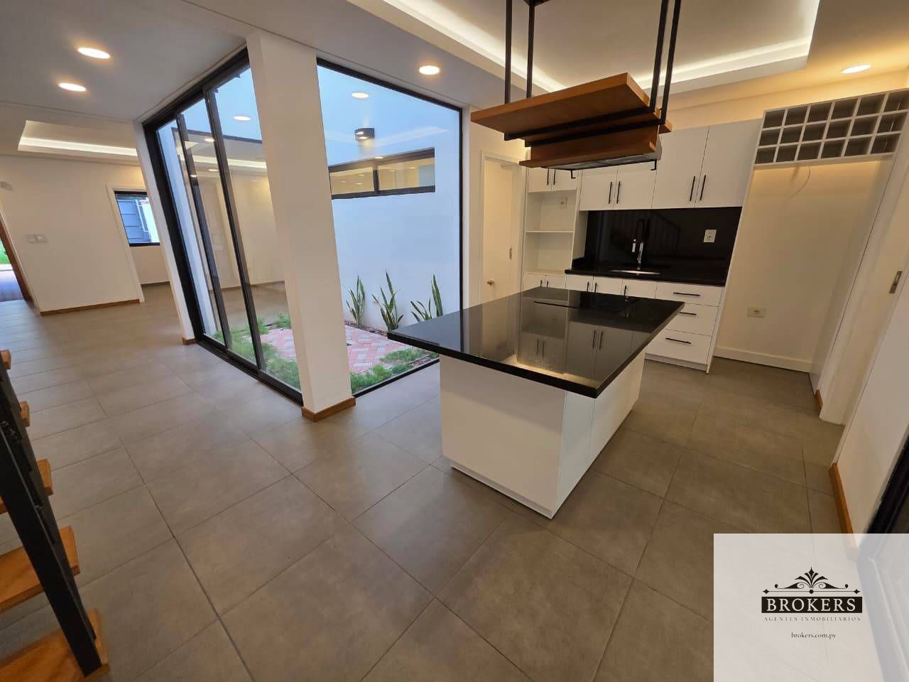 Vendo Duplex a Estrenar De 3 Dormitorios Con Piscina Zona Plaza Madero - Photo 6