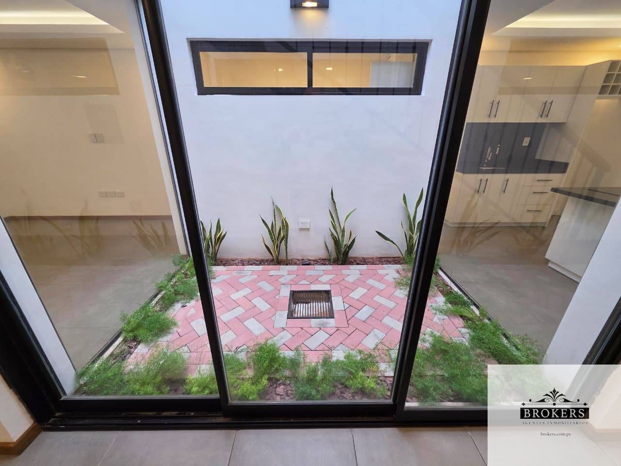 Vendo Duplex a Estrenar De 3 Dormitorios Con Piscina Zona Plaza Madero - Photo 7