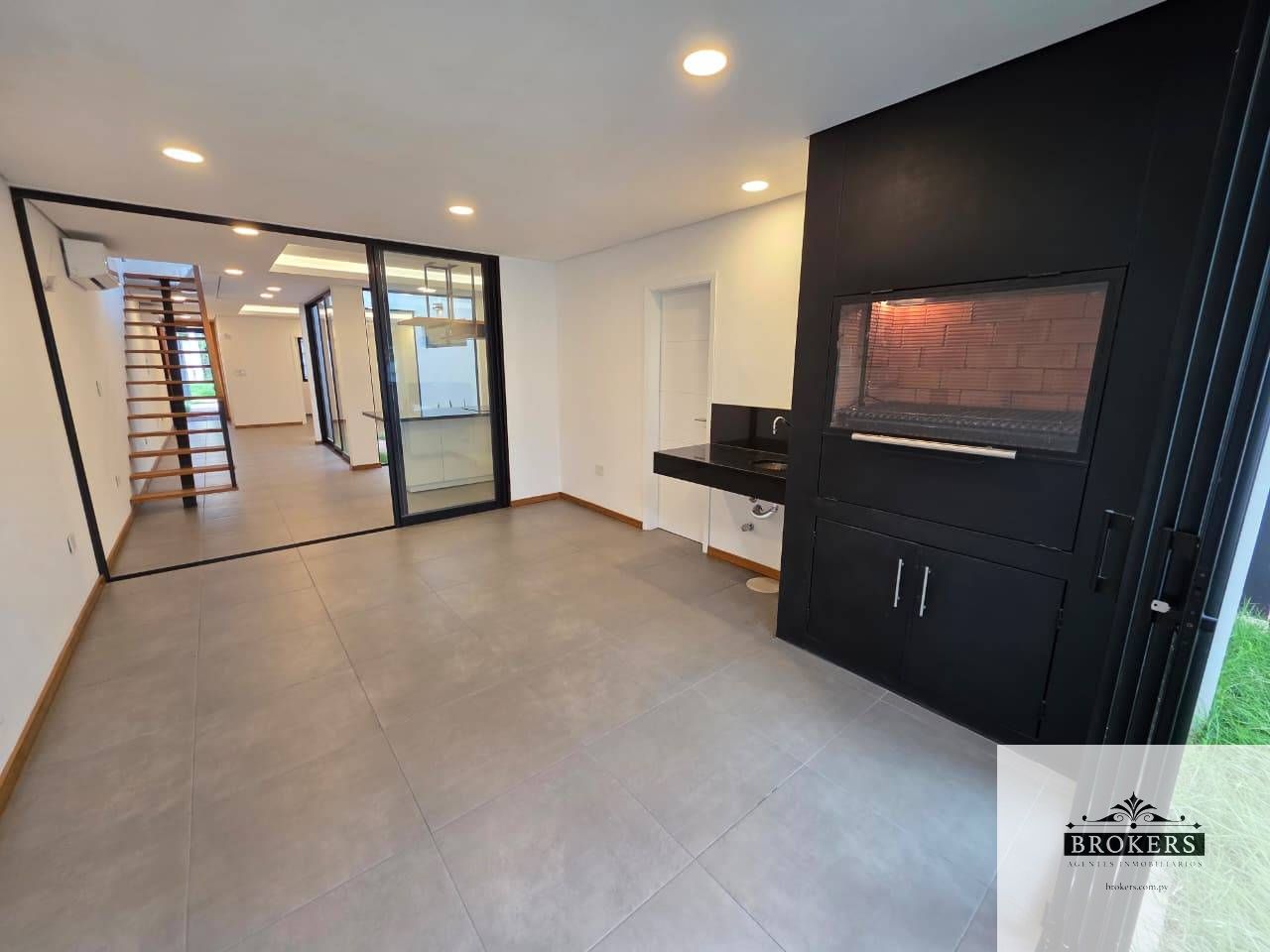 Vendo Duplex a Estrenar De 3 Dormitorios Con Piscina Zona Plaza Madero - Photo 10