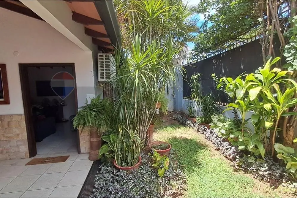 EN VENTA Hermosa RESIDENCIA en LAMBARE - Photo 5