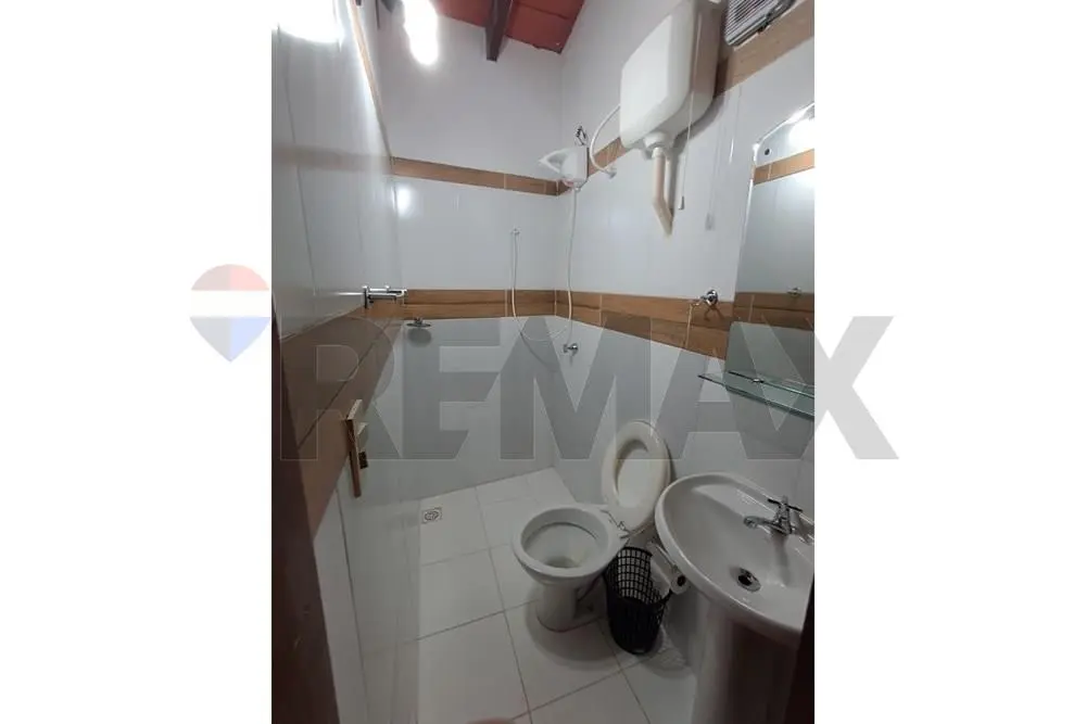 EN VENTA Hermosa RESIDENCIA en LAMBARE - Photo 10