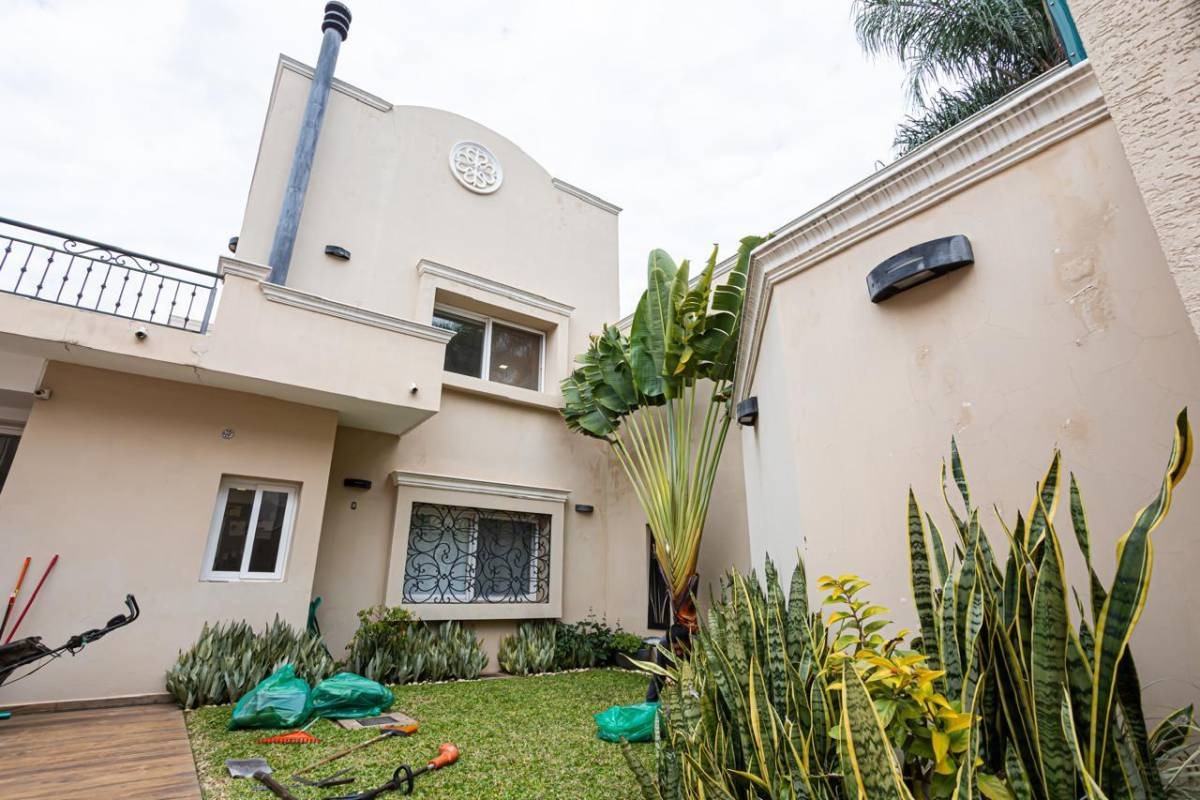 En venta – Amplia residencia en Lambaré A solo 10 minutos del Colegio SEK.