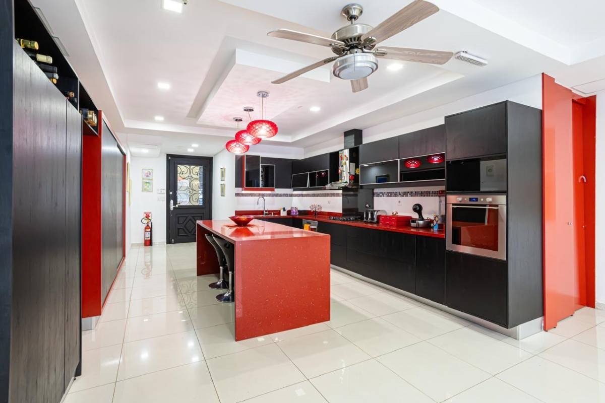 En venta – Amplia residencia en Lambaré A solo 10 minutos del Colegio SEK. - Photo 16