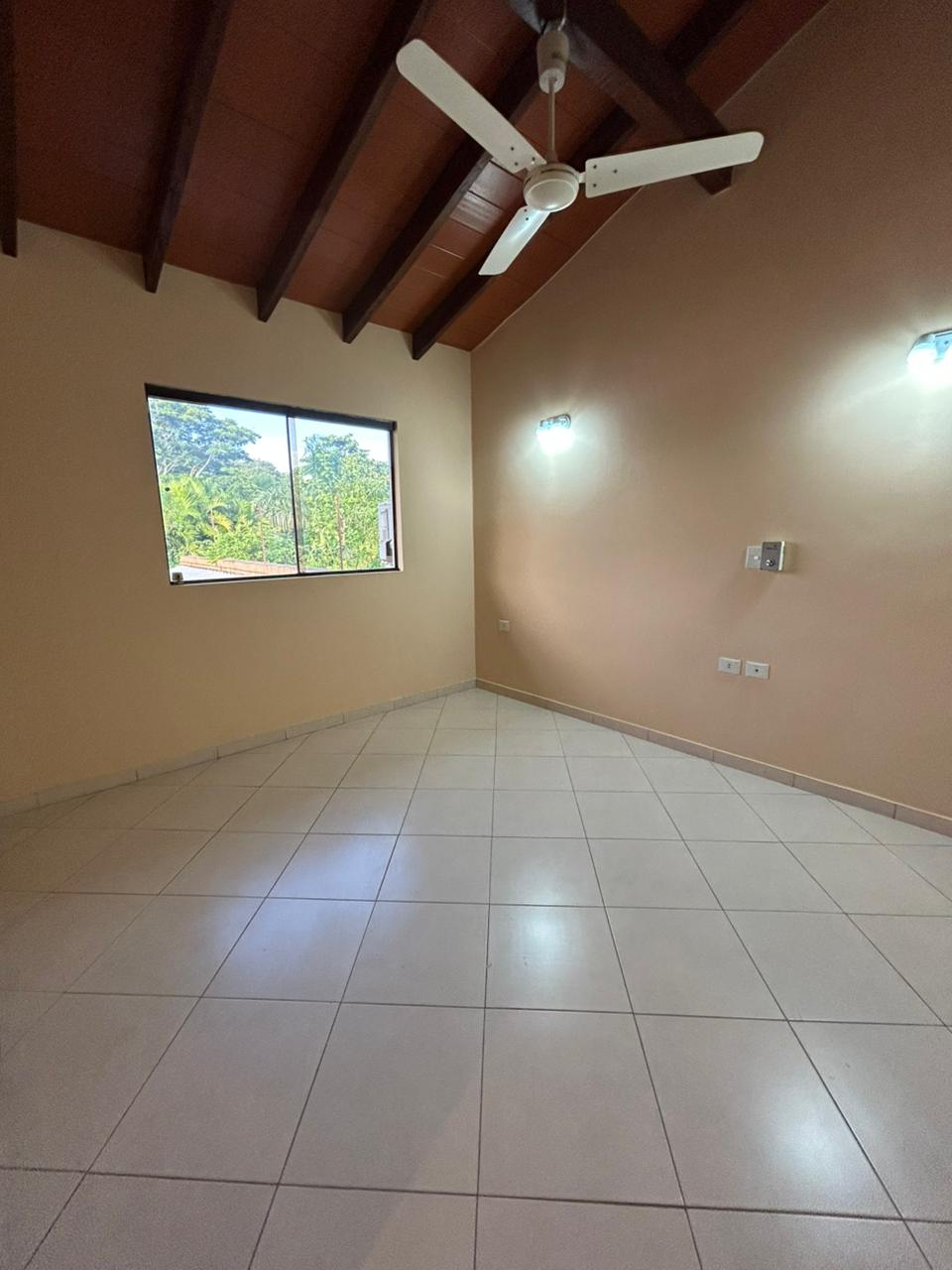 Vendo Casa De 4 Dormitorios En Lambare - Photo 11