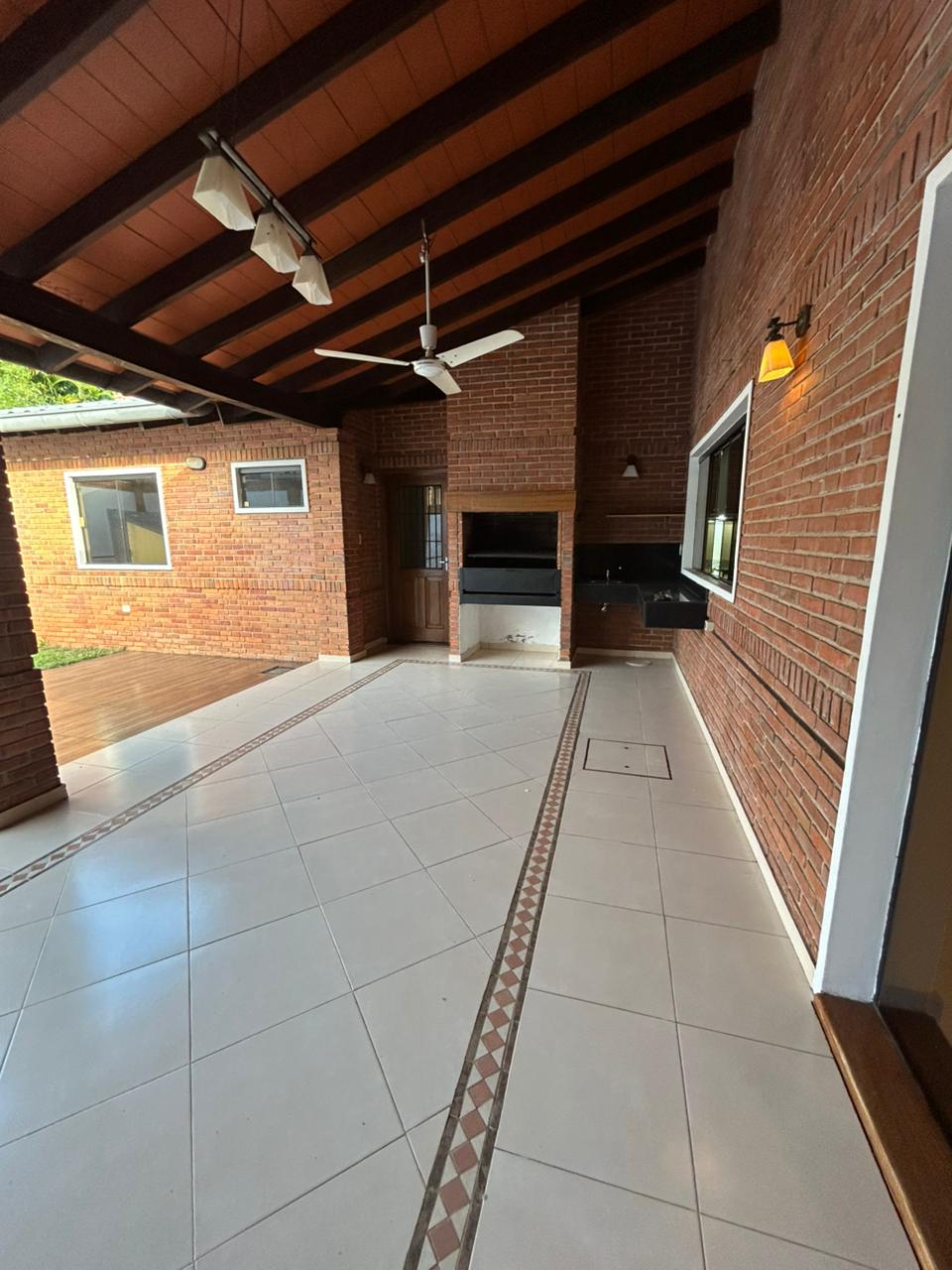 Vendo Casa De 4 Dormitorios En Lambare - Photo 5