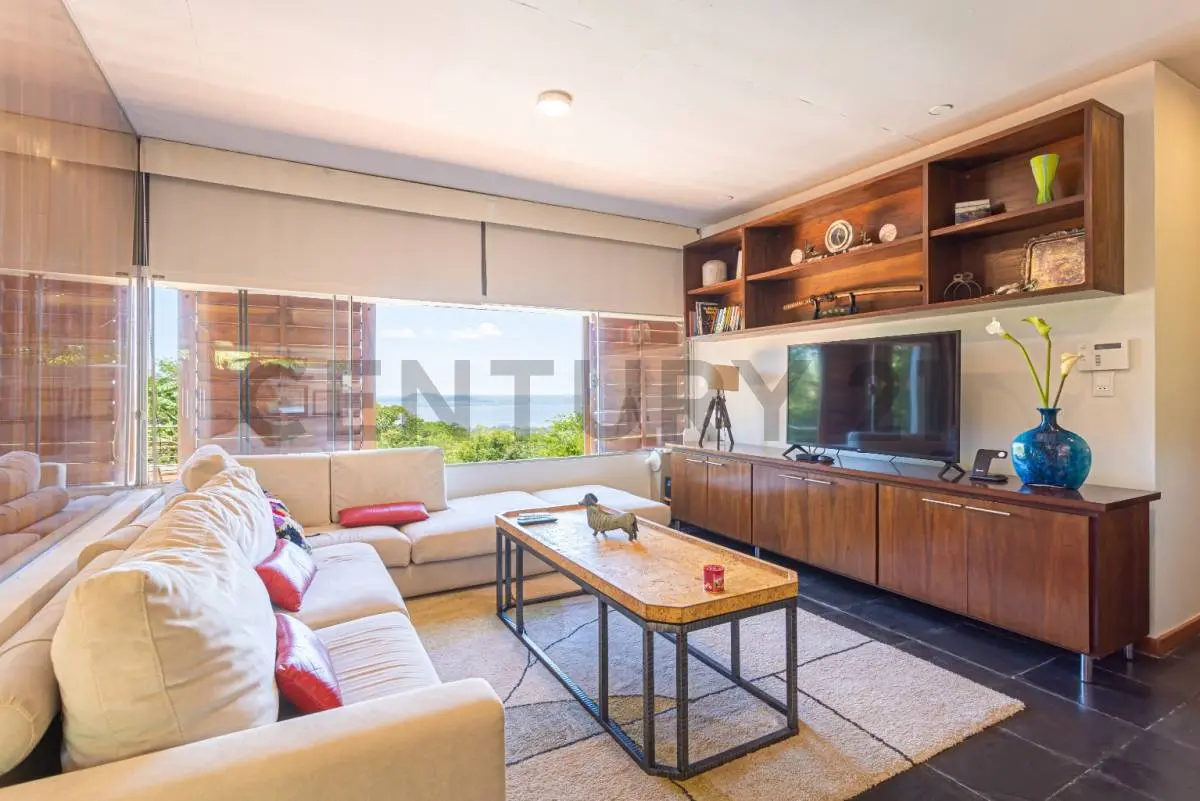 RESIDENCIA EN VENTA CON VISTA AL LAGO YPACARAÍ - Photo 8