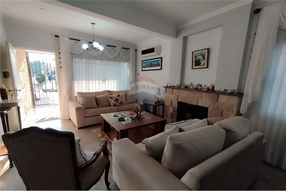 En Venta Amplia Residencia En Fernando De La Mora - Photo 11