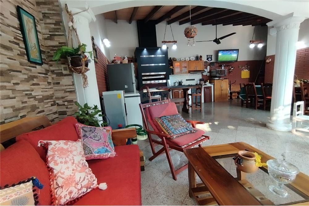 En Venta Amplia Residencia En Fernando De La Mora - Photo 20