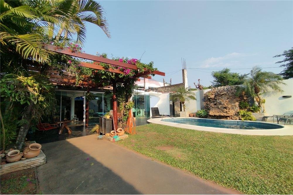En Venta Amplia Residencia En Fernando De La Mora - Photo 10