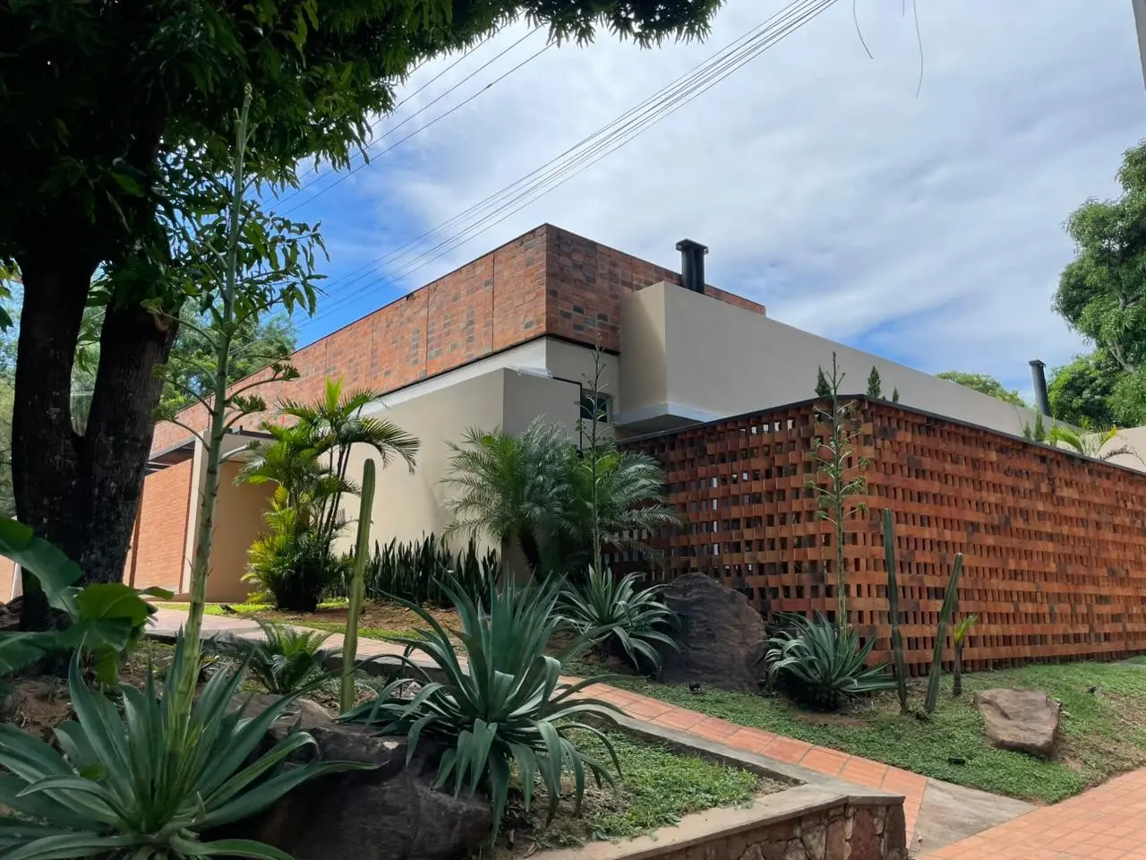 VENDO CASA AMOBLADA EN SAN BERNARDINO