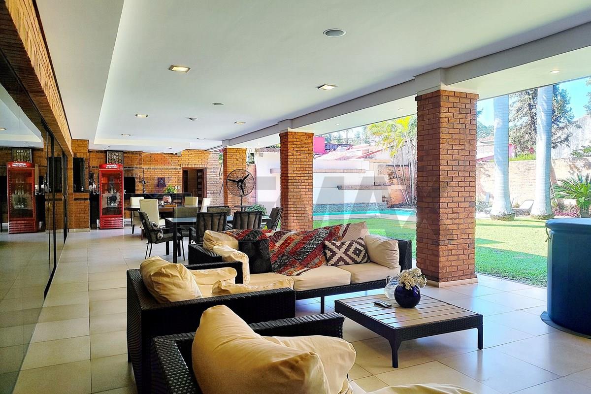 En venta residencia de lujo en el barrio Mariscal Estigarribia - Photo 17