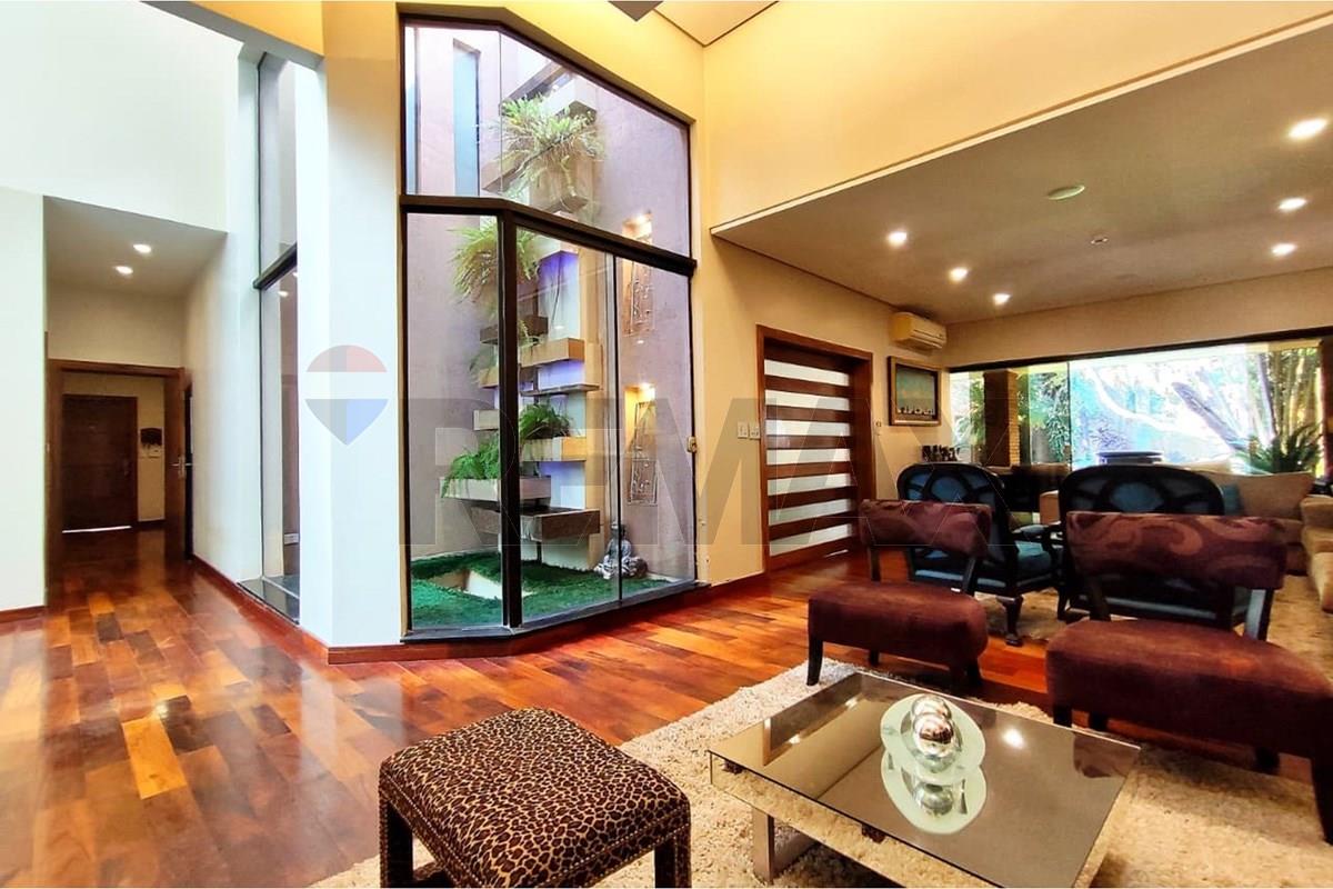En venta residencia de lujo en el barrio Mariscal Estigarribia - Photo 5