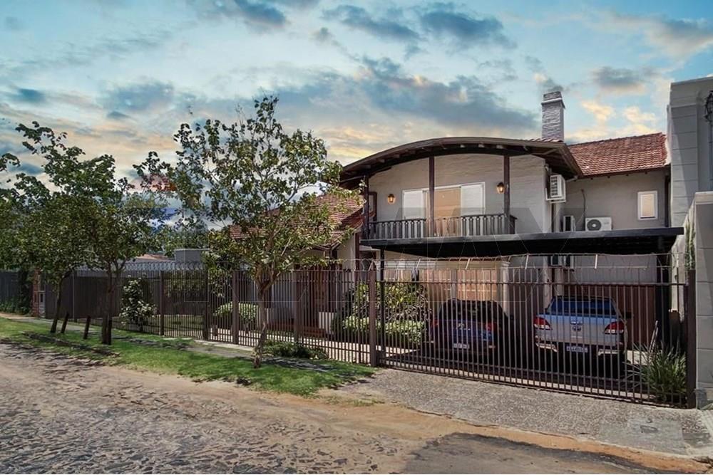 Vendo Casa de 4 Dormitorios con lote de 876 M2 en Carmelitas Asunción - Photo 2