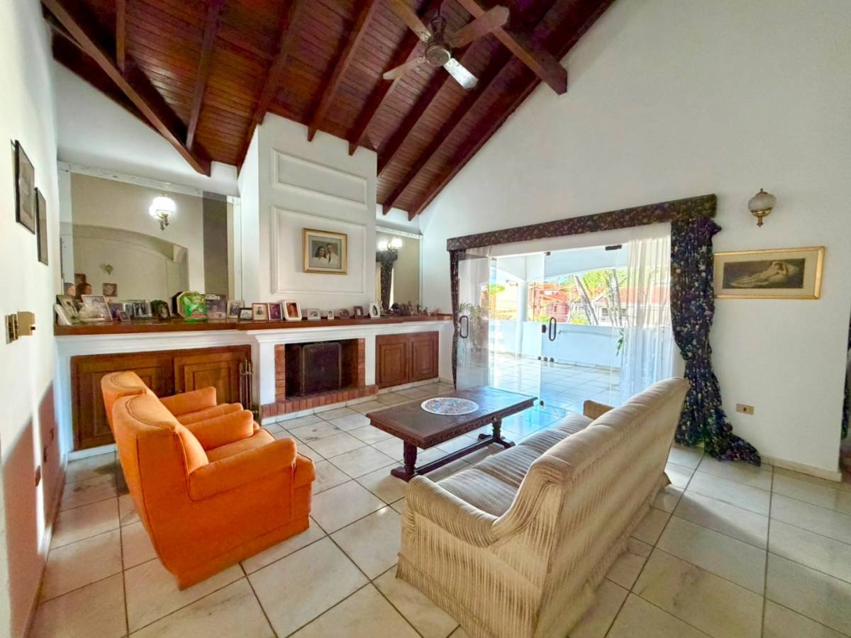 VENTA | Propiedad de gran escala en esquina – Barrio San Cristóbal - Photo 17