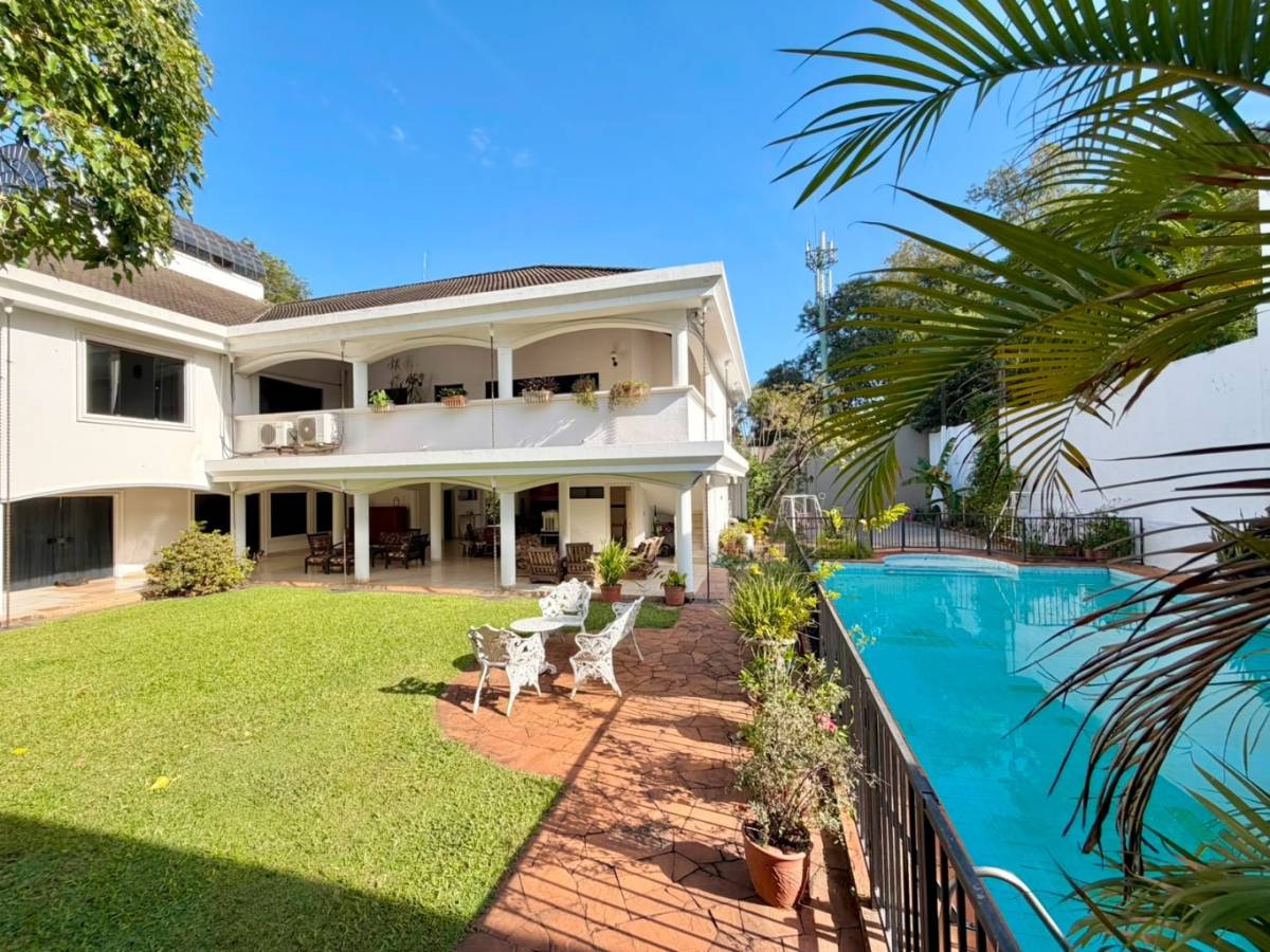 VENTA | Propiedad de gran escala en esquina – Barrio San Cristóbal - Photo 3