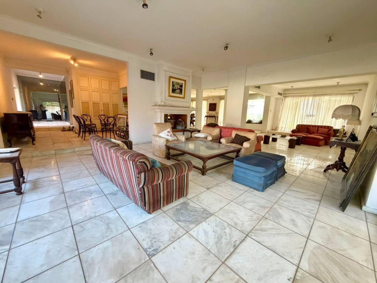 VENTA | Propiedad de gran escala en esquina – Barrio San Cristóbal - Photo 6