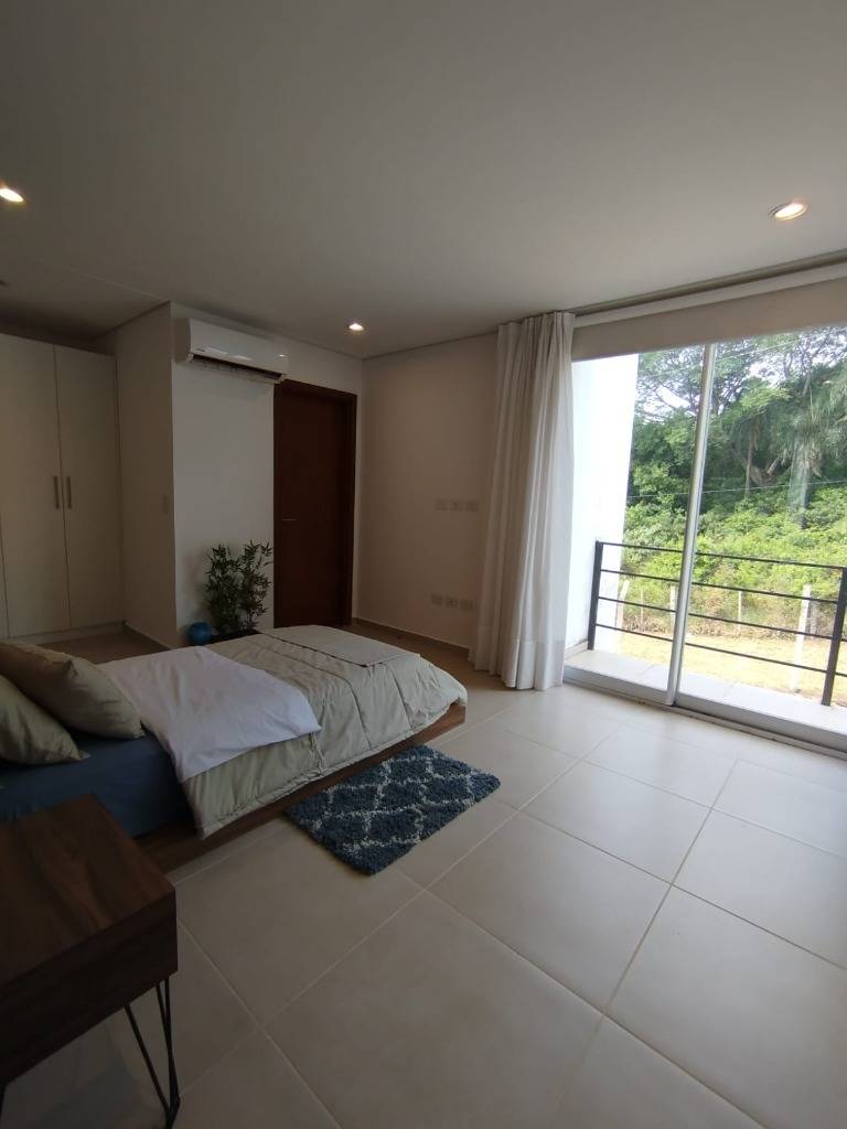 Amplia residencia 4 dorm. con piscina | San Bernardino - Photo 11