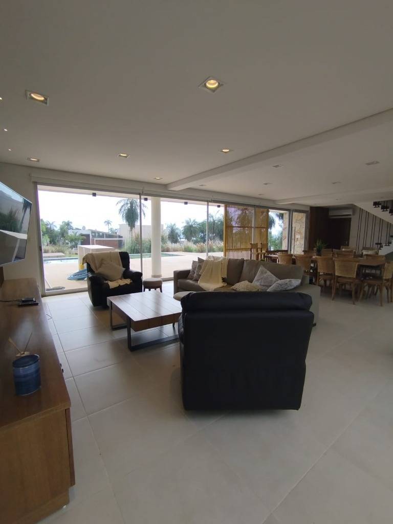 Amplia residencia 4 dorm. con piscina | San Bernardino - Photo 17