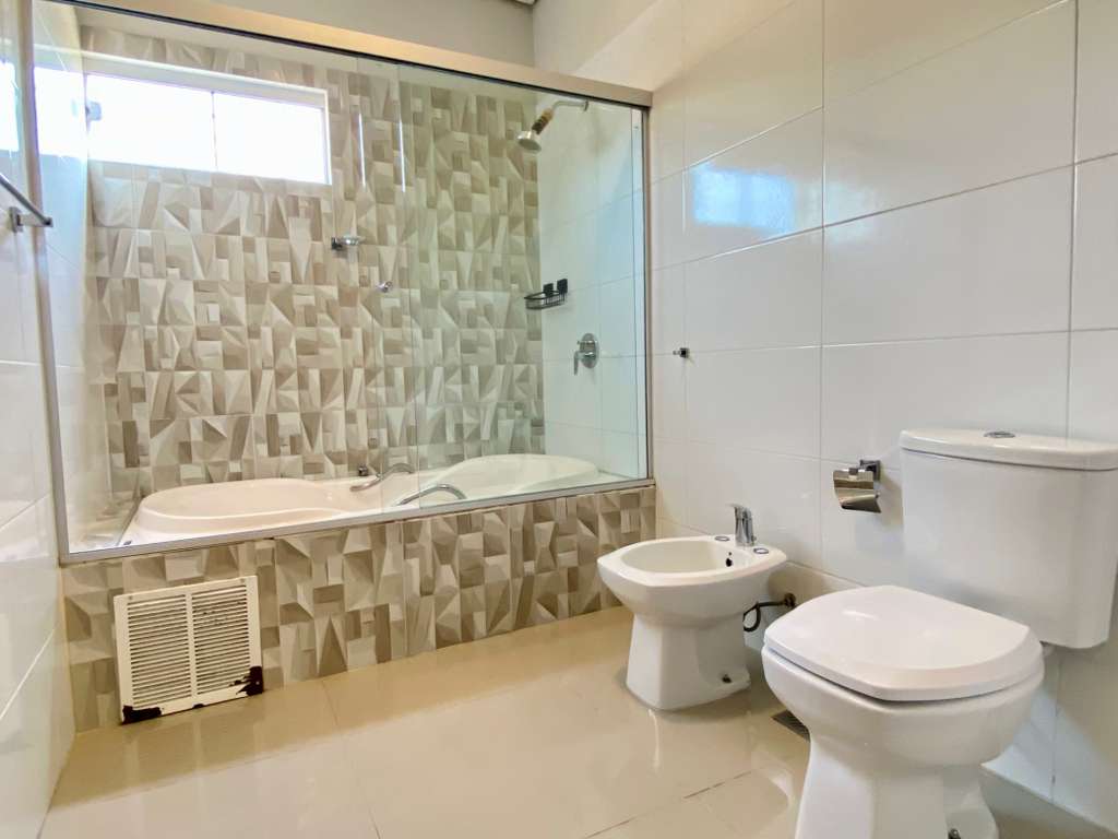 VENDO CASA EN LUQUE - CUARTO BARRIO - Photo 2