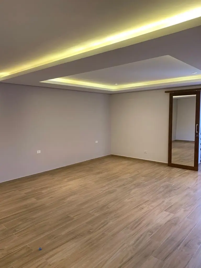 Se vende: Impresionante residencia moderna de 4 habitaciones, diseño vanguardista y acabados de lujo. - Photo 12