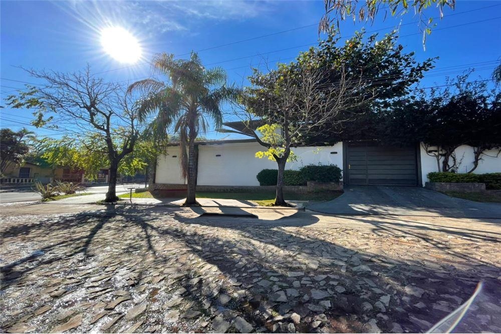 Vendo Hermosa Casa En Esquina - Photo 2