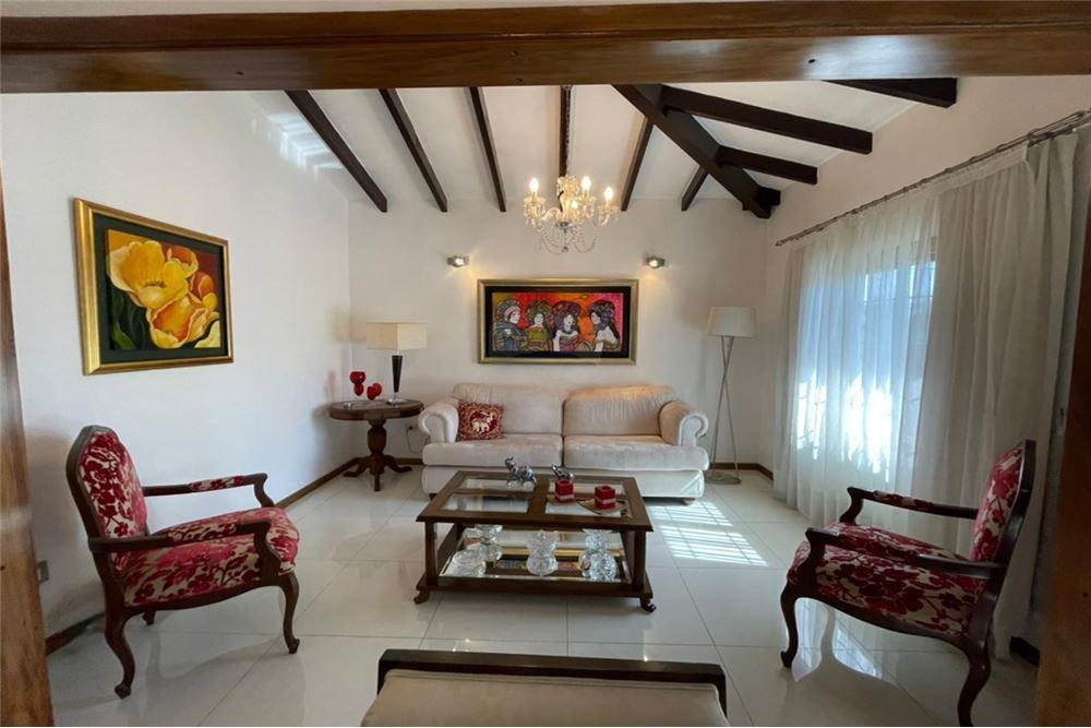 Vendo Hermosa Casa En Esquina - Photo 4