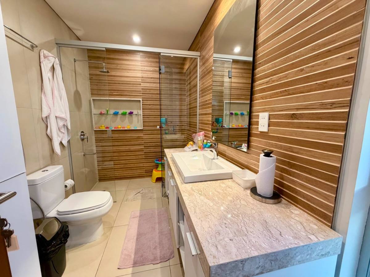 Vendo Moderna residencia de 4 suites en Barrio Mburicao - Photo 11