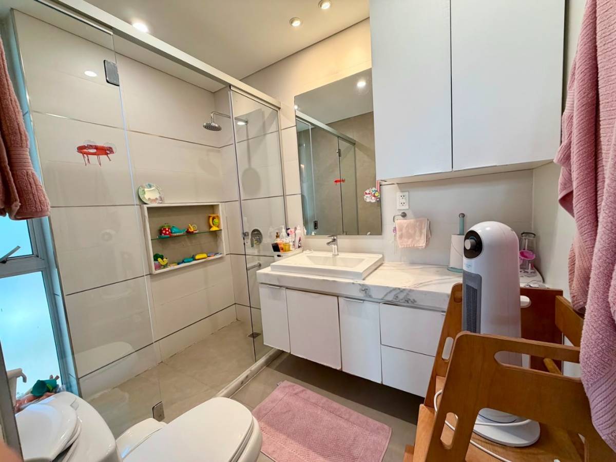 Vendo Moderna residencia de 4 suites en Barrio Mburicao - Photo 13
