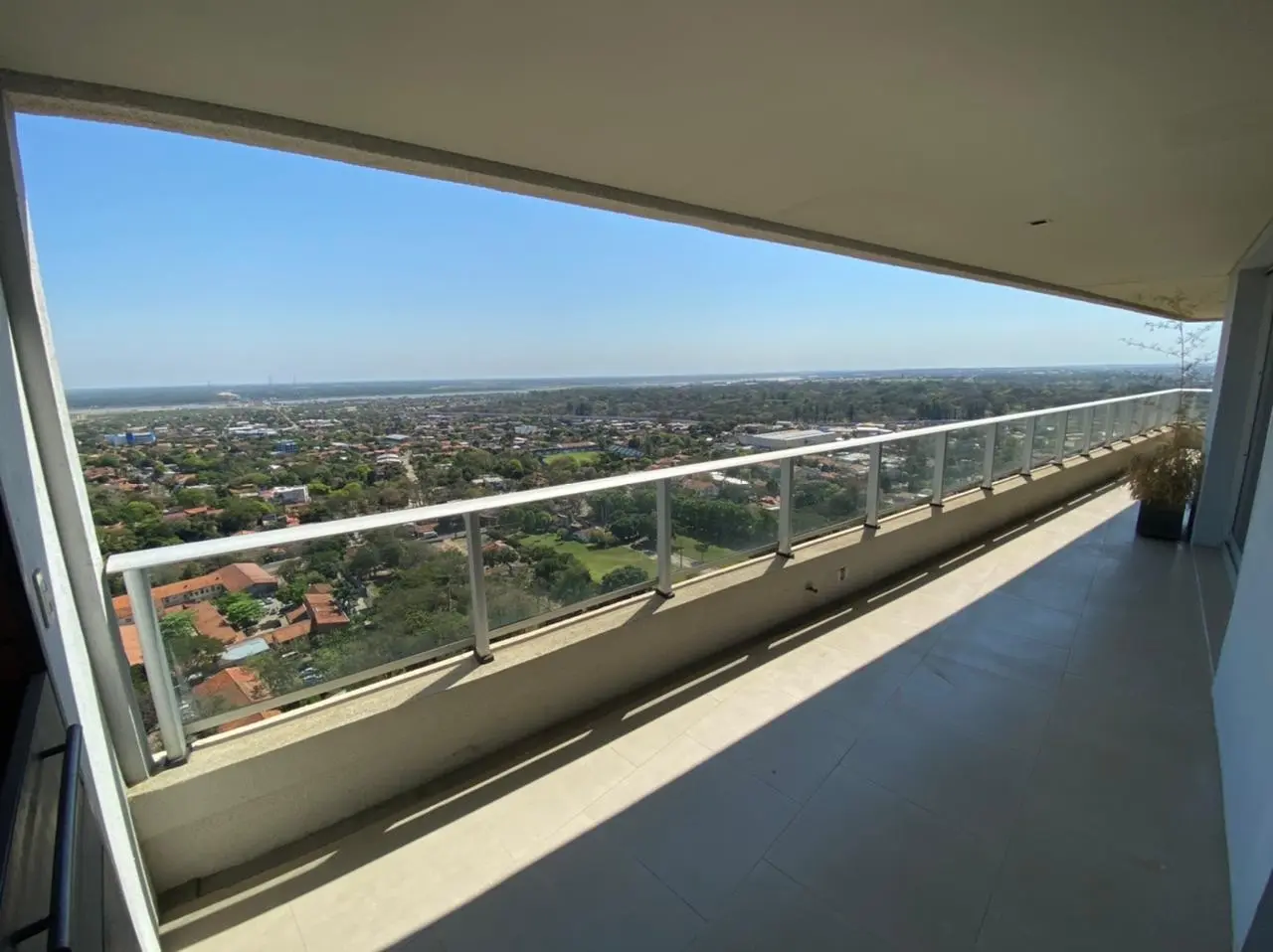 PALACIO DE LOS PATOS – VENTA DEPARTAMENTO 3 DORMITORIOS EN SUITE - 19 B1 T1