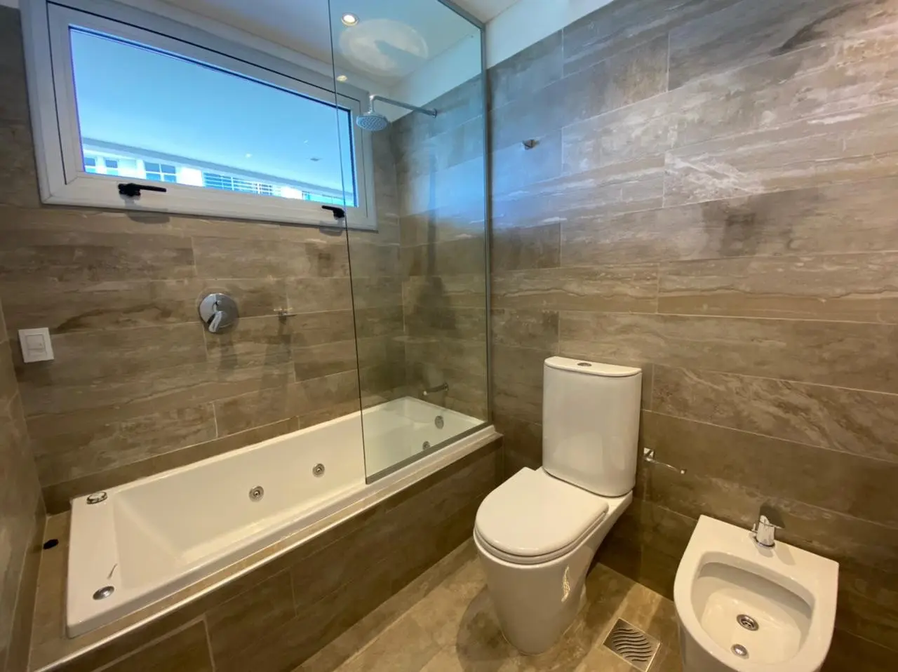 PALACIO DE LOS PATOS – VENTA DEPARTAMENTO 3 DORMITORIOS EN SUITE - 19 B1 T1 - Photo 17