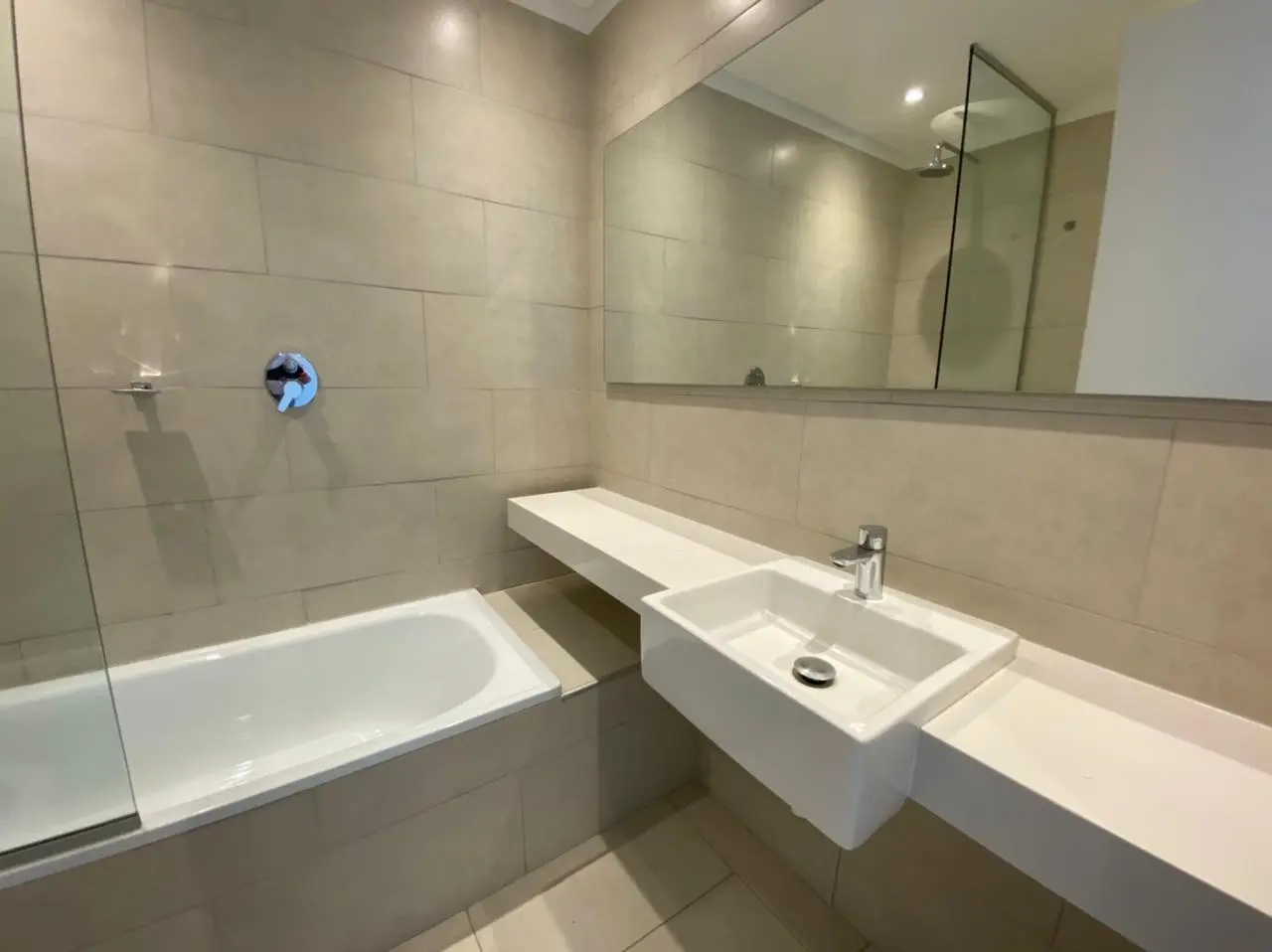 PALACIO DE LOS PATOS – VENTA DEPARTAMENTO 3 DORMITORIOS EN SUITE - 19 B1 T1 - Photo 18