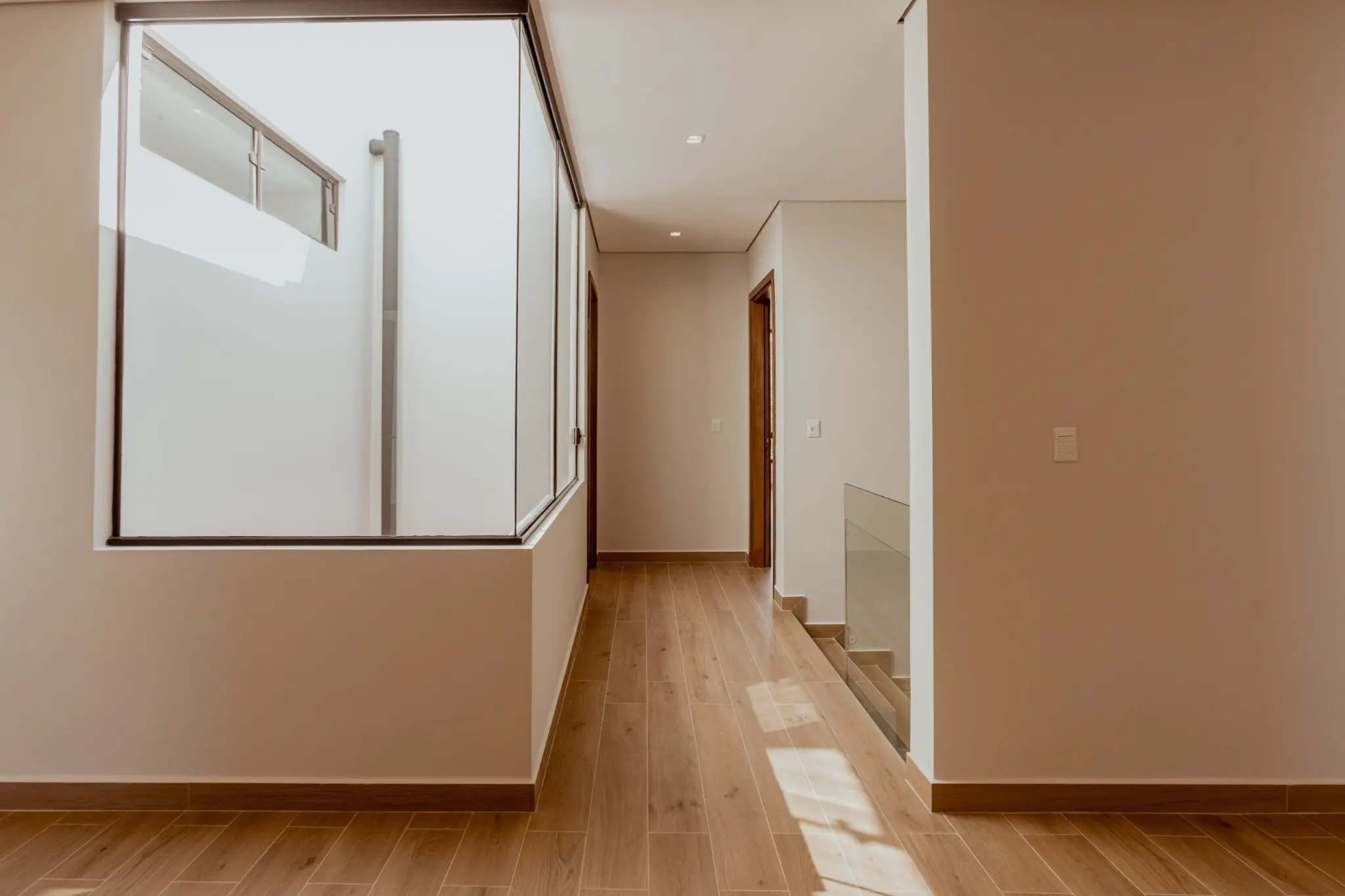 EN VENTA | CASA A ESTRENAR DE DISEÑO CONTEMPORÁNEO CON 4 DORMITORIOS EN SUITE - Photo 11
