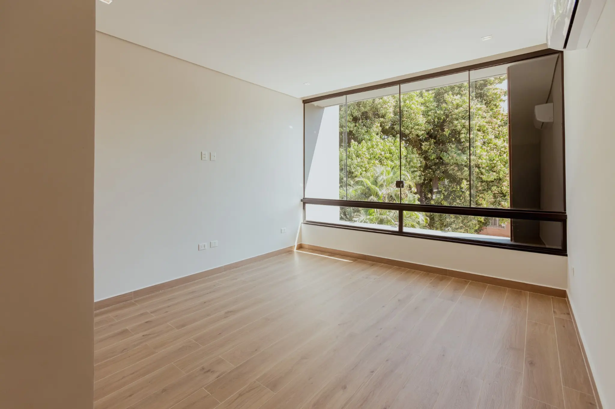 EN VENTA | CASA A ESTRENAR DE DISEÑO CONTEMPORÁNEO CON 4 DORMITORIOS EN SUITE - Photo 16